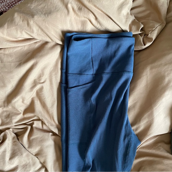 NWOT RBX NAVY BLUE ANKLE LENGTH YOGA PANTS - Picture 6 of 9